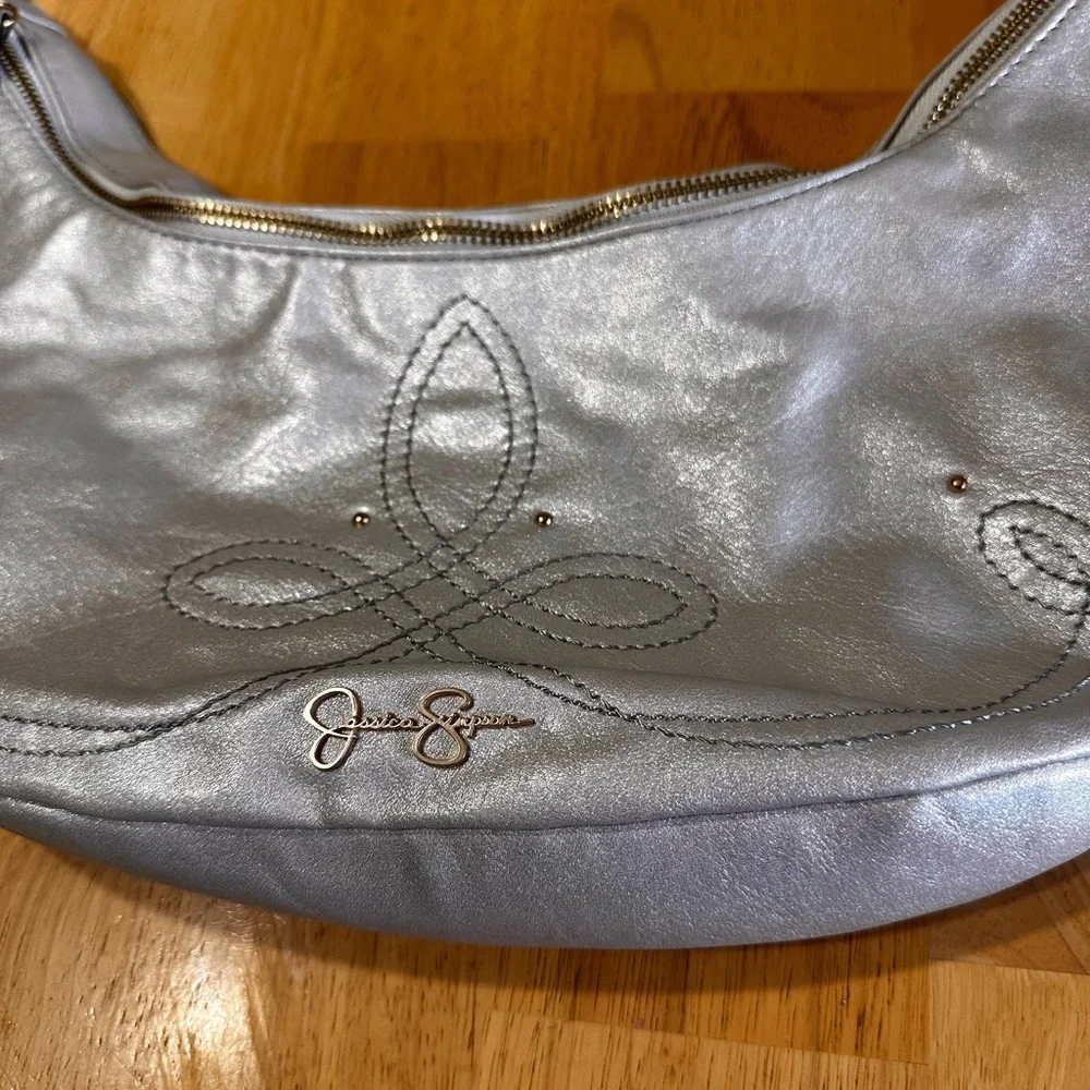Elegant Silver Women's Hobo Bag